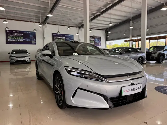 BYD Han L — Фото автомобиля 3