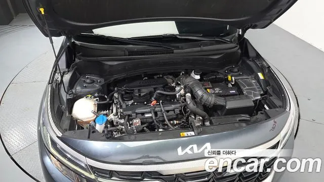 Kia Seltos Бензин 1.6 турбо 2WD — Фото автомобиля 6