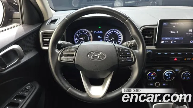 Hyundai Venue — Фото автомобиля 13