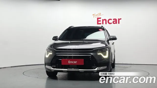 Kia Niro The All New Niro Signature — Фото автомобиля 3