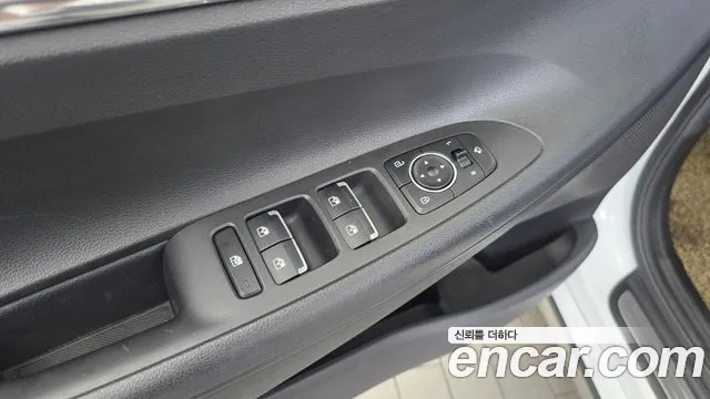 Hyundai Grandeur Новый Grandeur IG 3.0 LPi (Для проката) — Фото автомобиля 25
