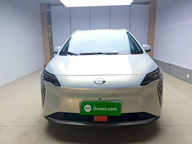GAC Aion Y — Фото автомобиля 2