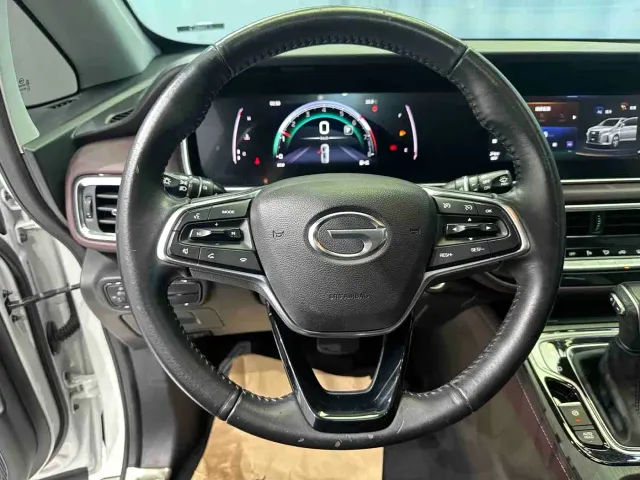 GAC Trumpchi M6 — Фото автомобиля 11