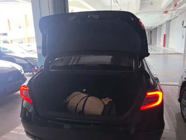 Honda Accord — Фото автомобиля 18