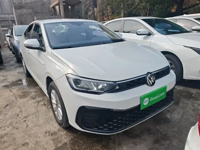 Volkswagen Lavida — Фото автомобиля 3
