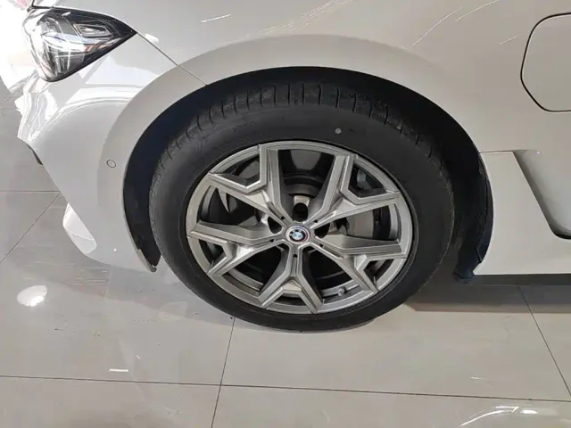 BMW i3 — Фото автомобиля 22