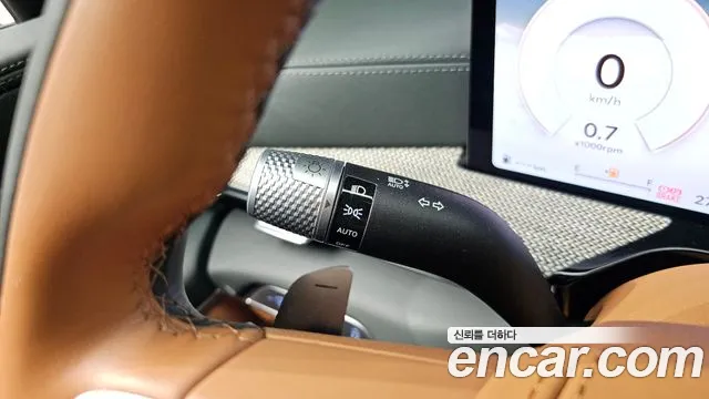Genesis GV80 — Фото автомобиля 25