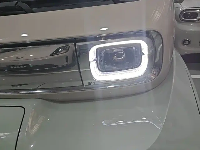 Baojun KiWi EV — Фото автомобиля 23