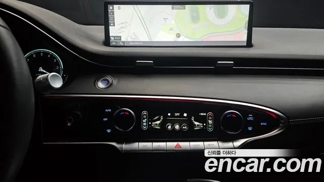 Genesis GV70 2.5T Бензин AWD — Фото автомобиля 14