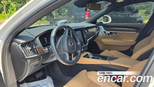 Volvo S90 — Фото автомобиля 9