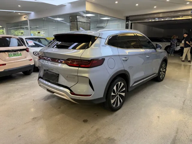 BYD Song PLUS — Фото автомобиля 5