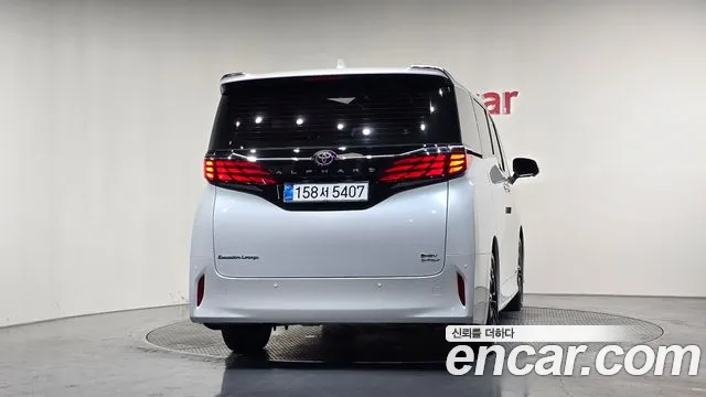 Toyota Alphard — Фото автомобиля 4