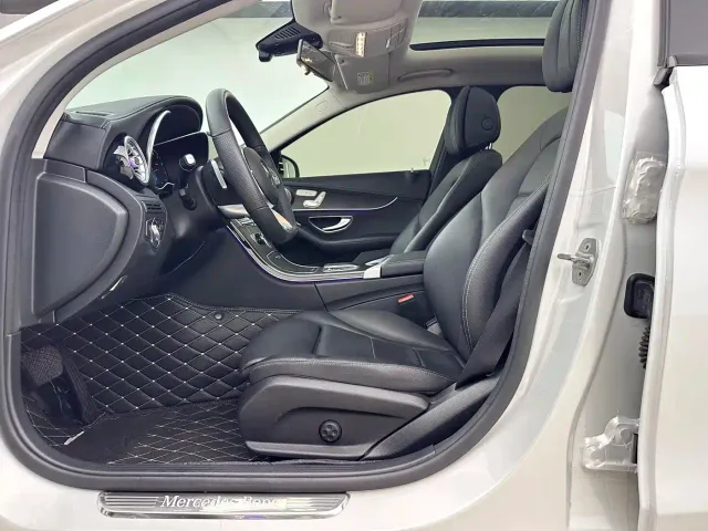 Mercedes-Benz C-Class — Фото автомобиля 5