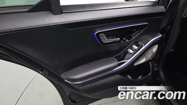 Mercedes-Benz S-Class — Фото автомобиля 25