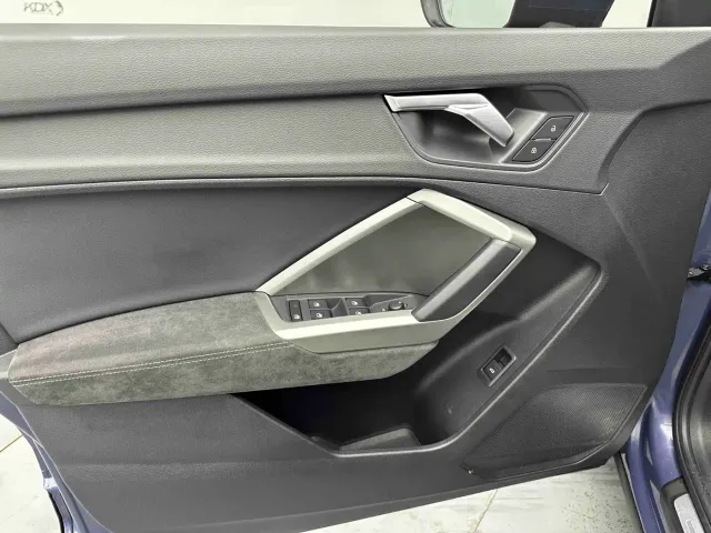 Audi Audi Q3 2022 35 TFSI Fashion Dynamic — Фото автомобиля 10