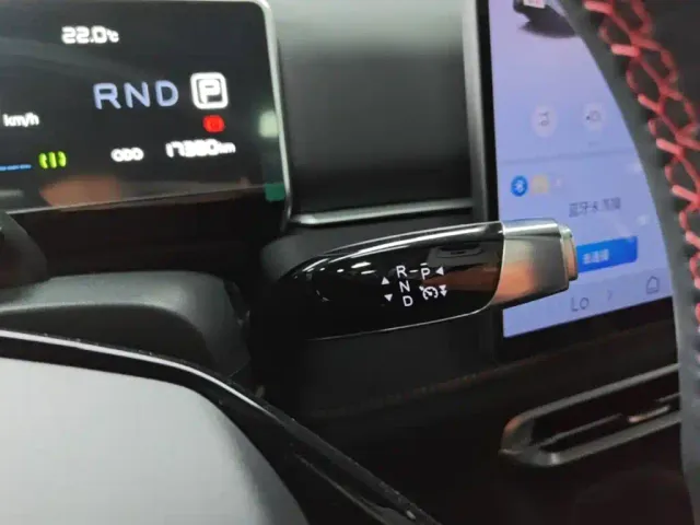 Nezha Auto Nezha X 2023 500 — Фото автомобиля 9