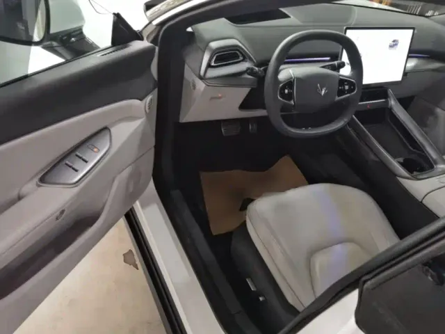 Arcfox Alpha S5 — Фото автомобиля 15