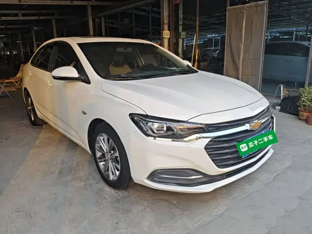 Chevrolet Monza — Фото автомобиля 3