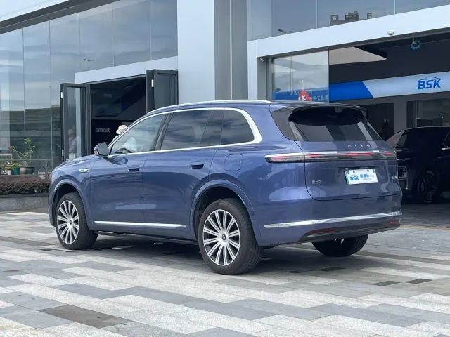 Aito M7 — Фото автомобиля 5