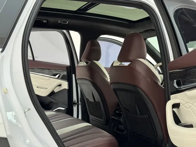 Geely Xingyue L — Фото автомобиля 13
