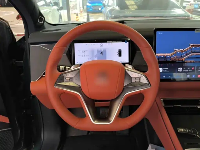 BYD Tang L — Фото автомобиля 10
