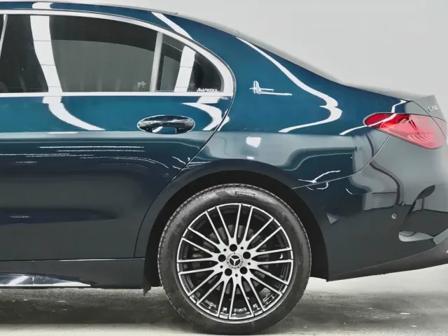 Mercedes-Benz C-Class — Фото автомобиля 18