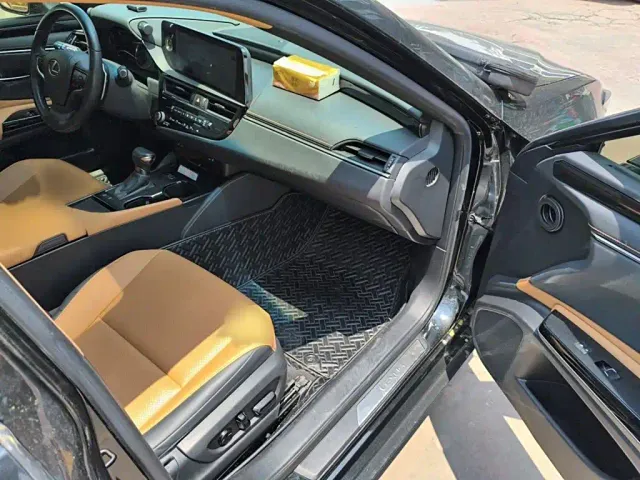 Lexus ES — Фото автомобиля 19