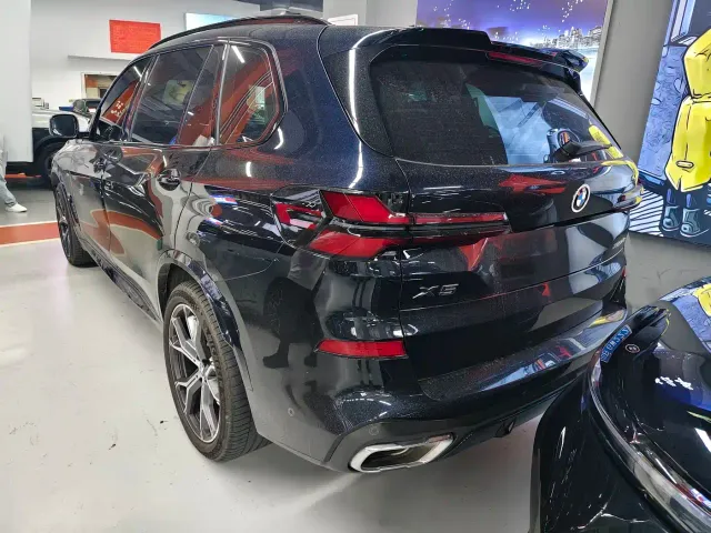 BMW X5 — Фото автомобиля 12
