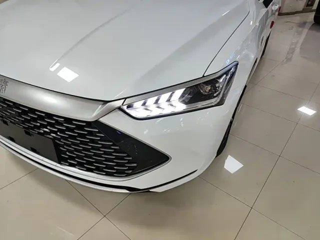 BYD Qin PLUS — Фото автомобиля 23