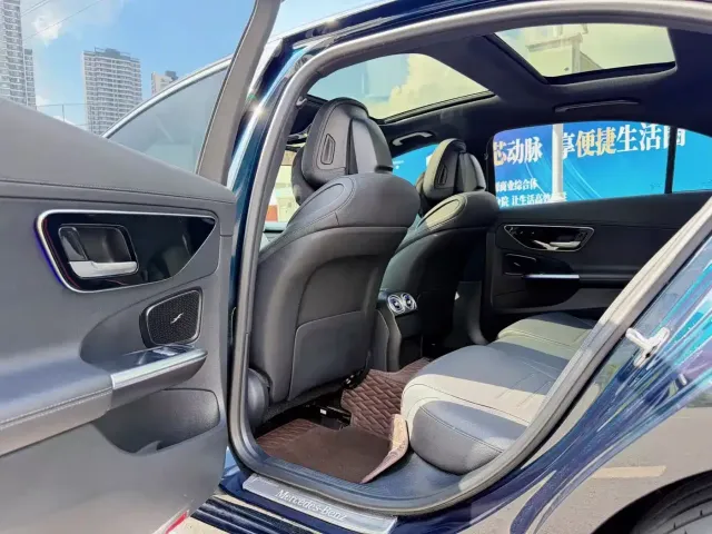 Mercedes-Benz C-Class — Фото автомобиля 6