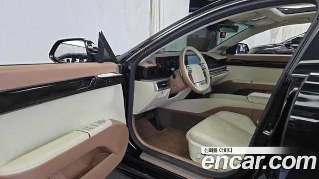 Hyundai Grandeur Grandeur (GN7) 3.5 Бензин 2WD — Фото автомобиля 10