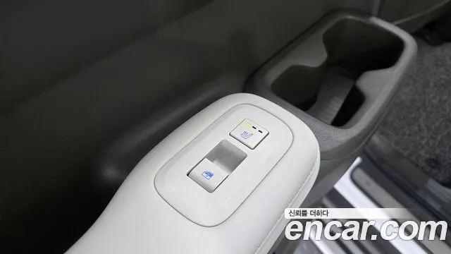 Hyundai Santa Fe MX5 — Фото автомобиля 18