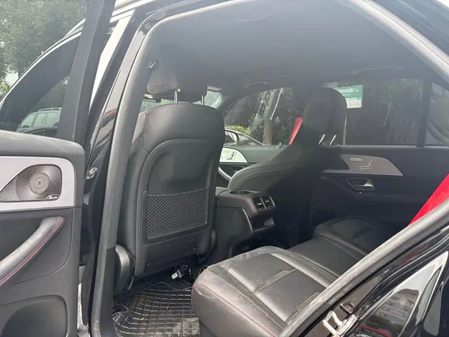 Mercedes-Benz GLE-Class AMG — Фото автомобиля 3