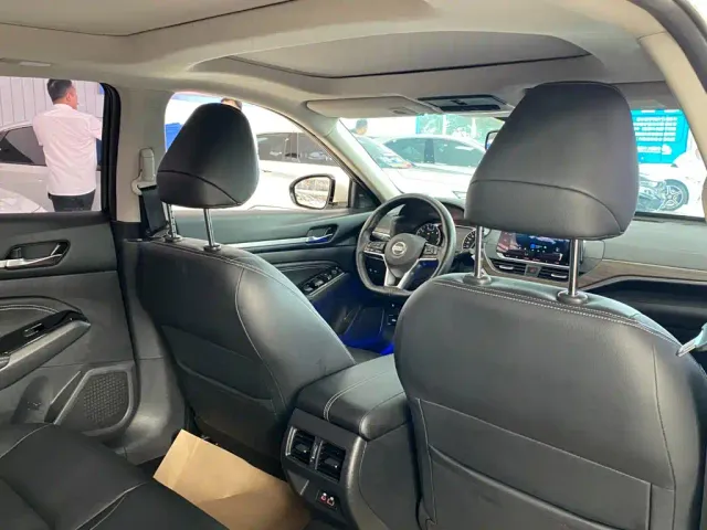 Nissan Teana — Фото автомобиля 9