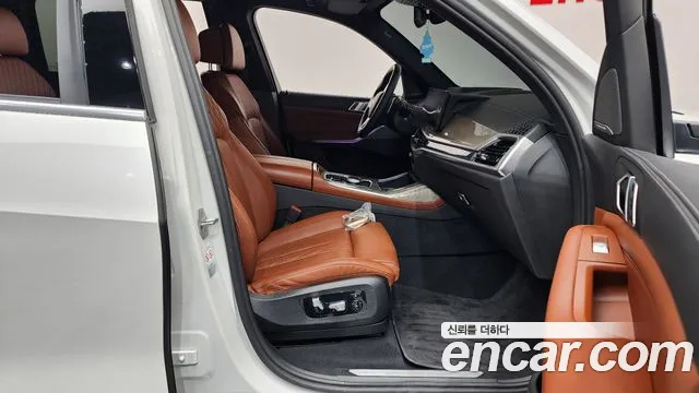 BMW X7 — Фото автомобиля 11