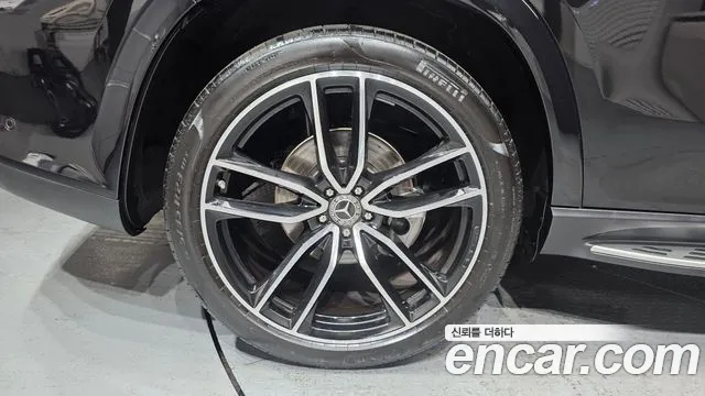 Mercedes-Benz GLS-Class — Фото автомобиля 3