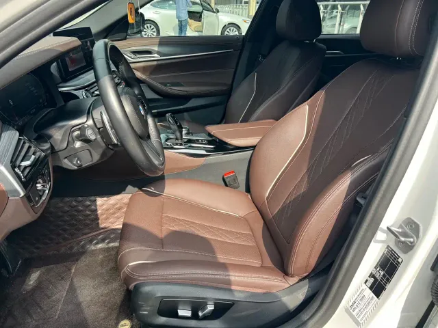 BMW BMW 5 Series 2022 Facelift II 530Li Premium Package M Sport — Фото автомобиля 11