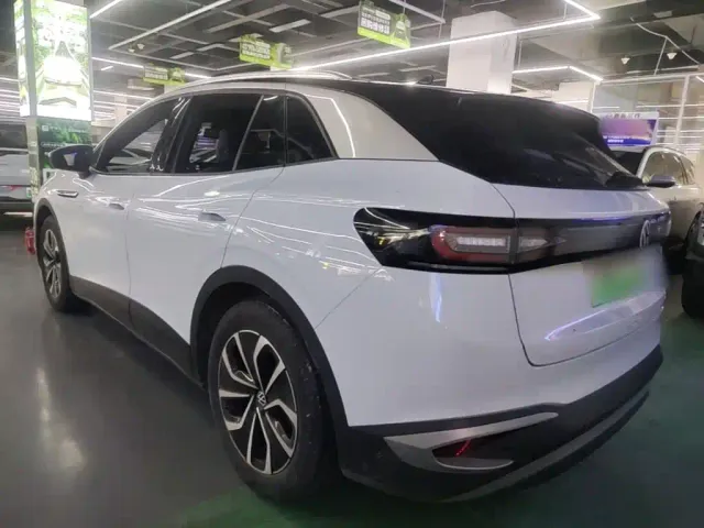 Volkswagen ID.4 X — Фото автомобиля 4