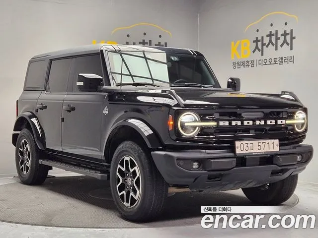 Ford Bronco — Фото автомобиля 2