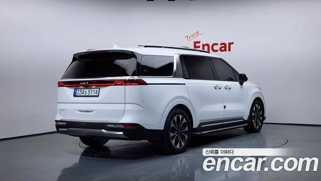Kia Canival Carnival 4 поколение Бензин 7 мест Signature — Фото автомобиля 2