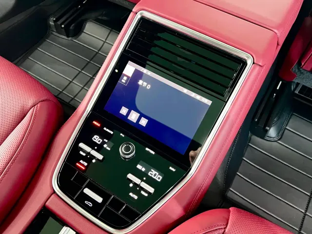 Porsche Panamera — Фото автомобиля 20