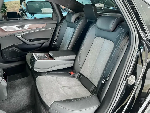 Audi A6L — Фото автомобиля 11