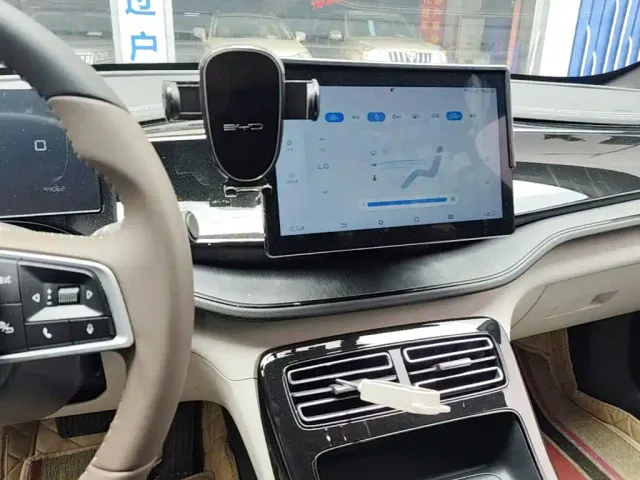 BYD Qin PLUS — Фото автомобиля 12