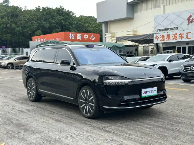 AITO Wenjie AITO M9 2024 Range Extender Ultra 52kWh 6-seater — Фото автомобиля 3