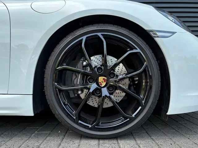 Porsche 718 — Фото автомобиля 11