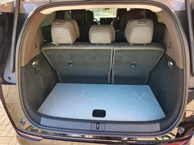 Li Auto MEGA — Фото автомобиля 14
