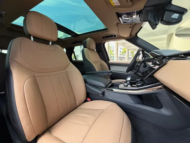 Land Rover Range Rover Sport — Фото автомобиля 16
