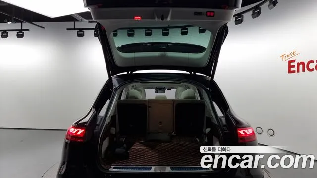 Mercedes-Benz EQS — Фото автомобиля 20
