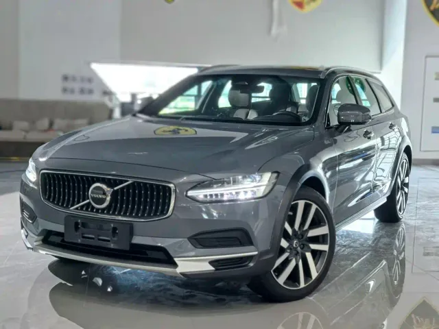 Фотография автомобиля — Volvo V90