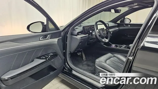 Kia K5 Signature — Фото автомобиля 10